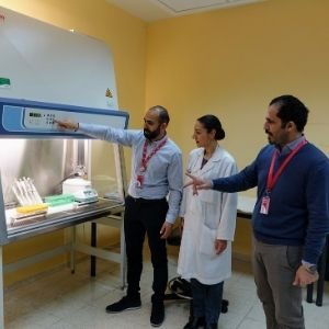 Laboratorio per processare i tamponi